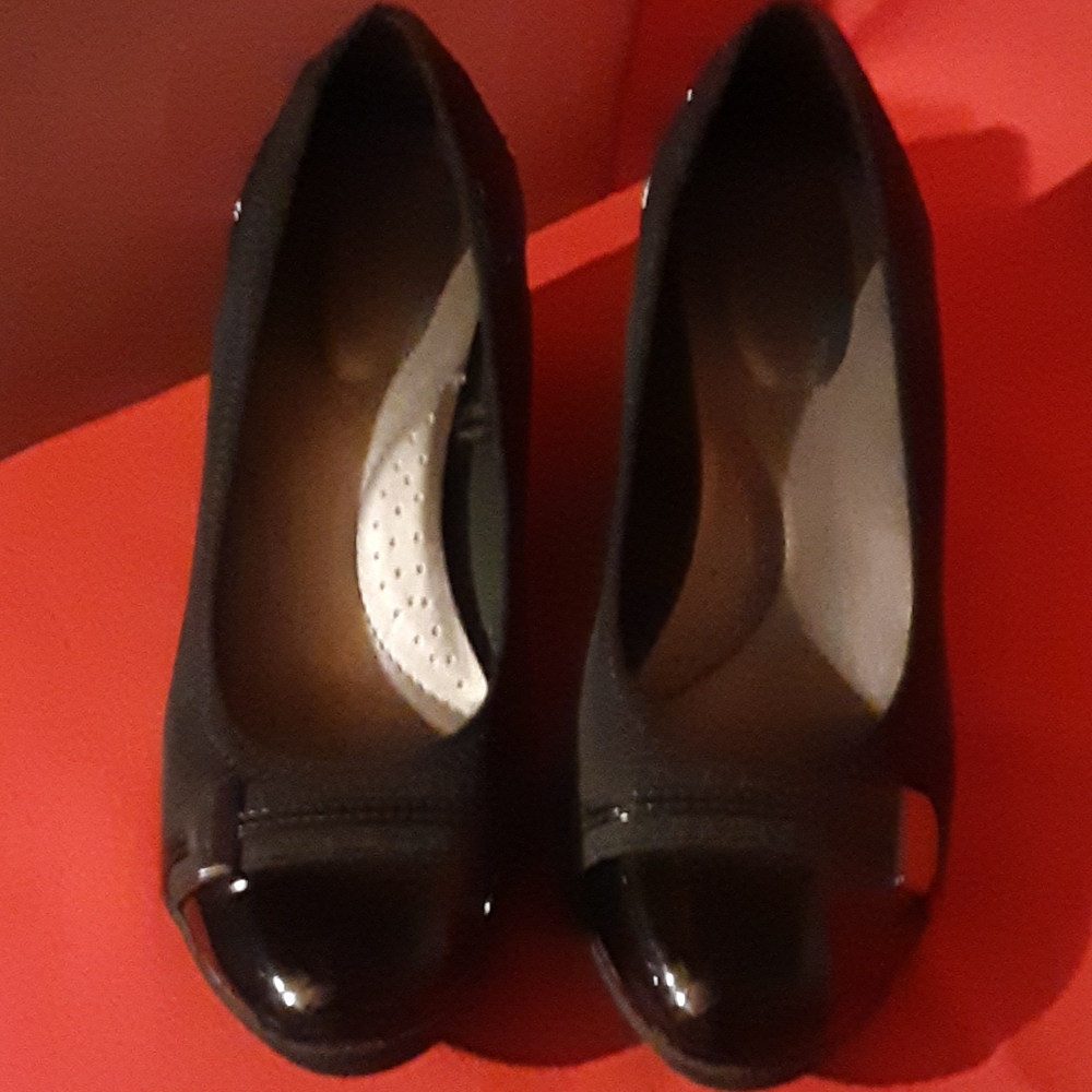 Shoes - Picture 2 of 2